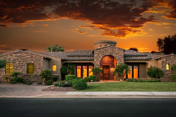 Single family homes for sale with pool in arizona